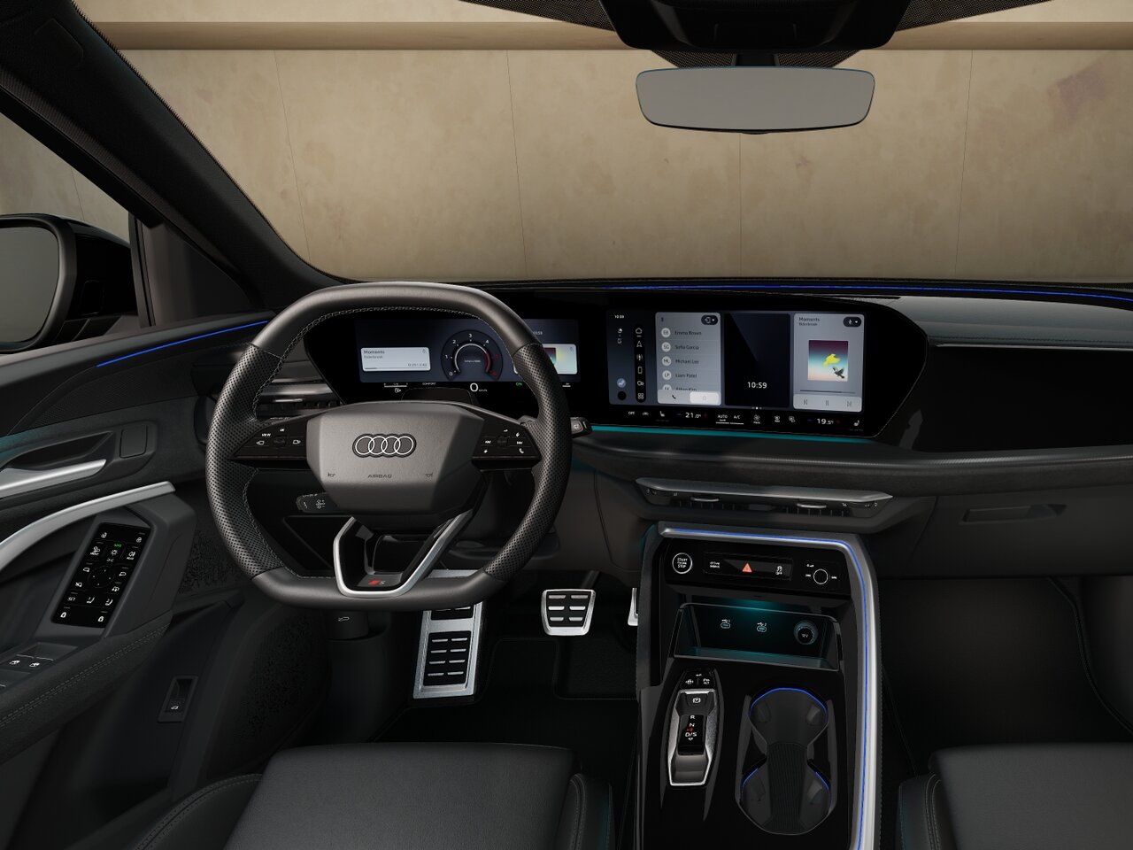 Cockpit des Audi Q5 mit Panoramadisplay, Multifunktionslenkrad, digitalem Kombiinstrument und Mittelkonsole in Frontansicht